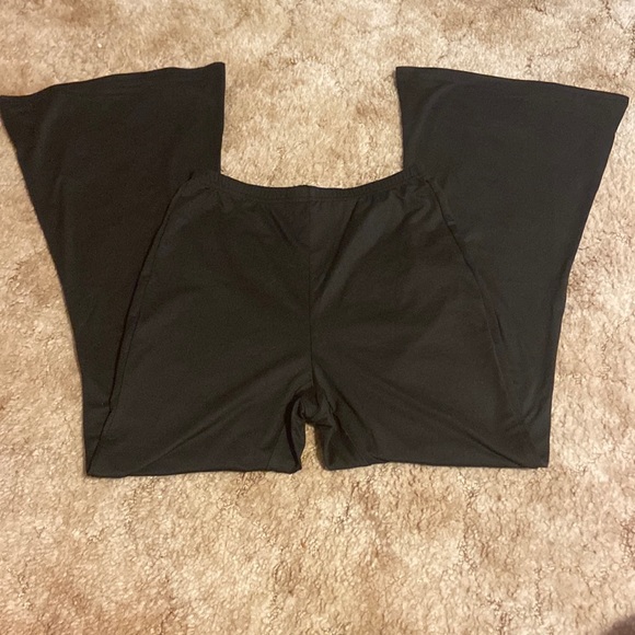 SOLD - Black Flare Leggings - Picture 2 of 3